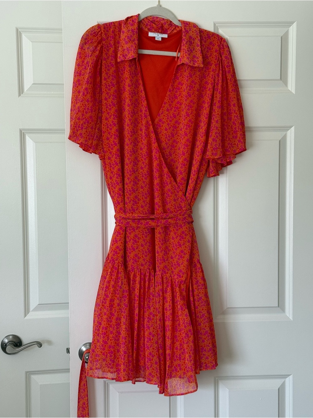 Alexis x Target Pink and Orange Floral Mini Wrap Dress Size 3X pleated